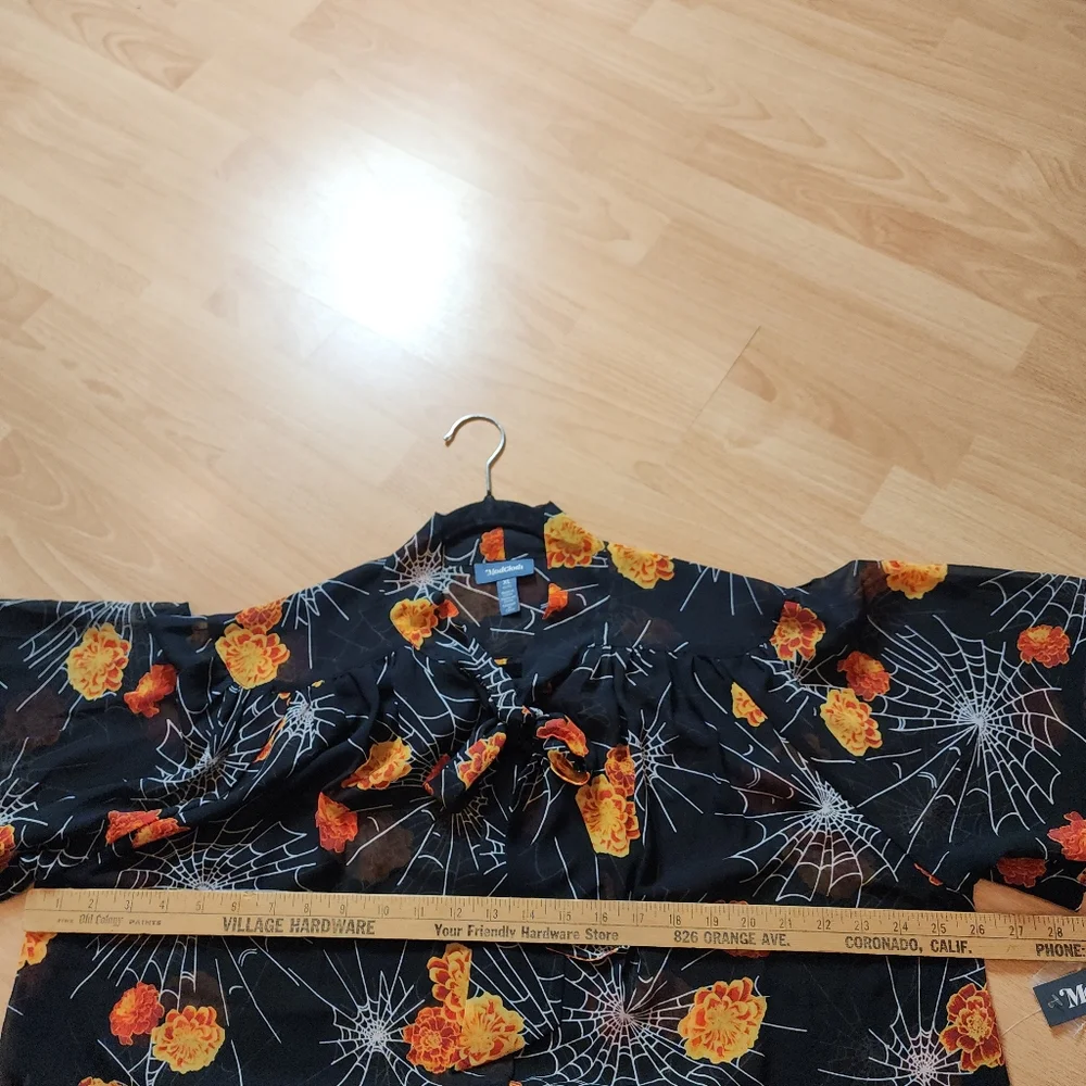NWT ModCloth Spider Webs Floral Tie-Neck Sheer Black Orange Button Blouse Top XL - Picture 5 of 14